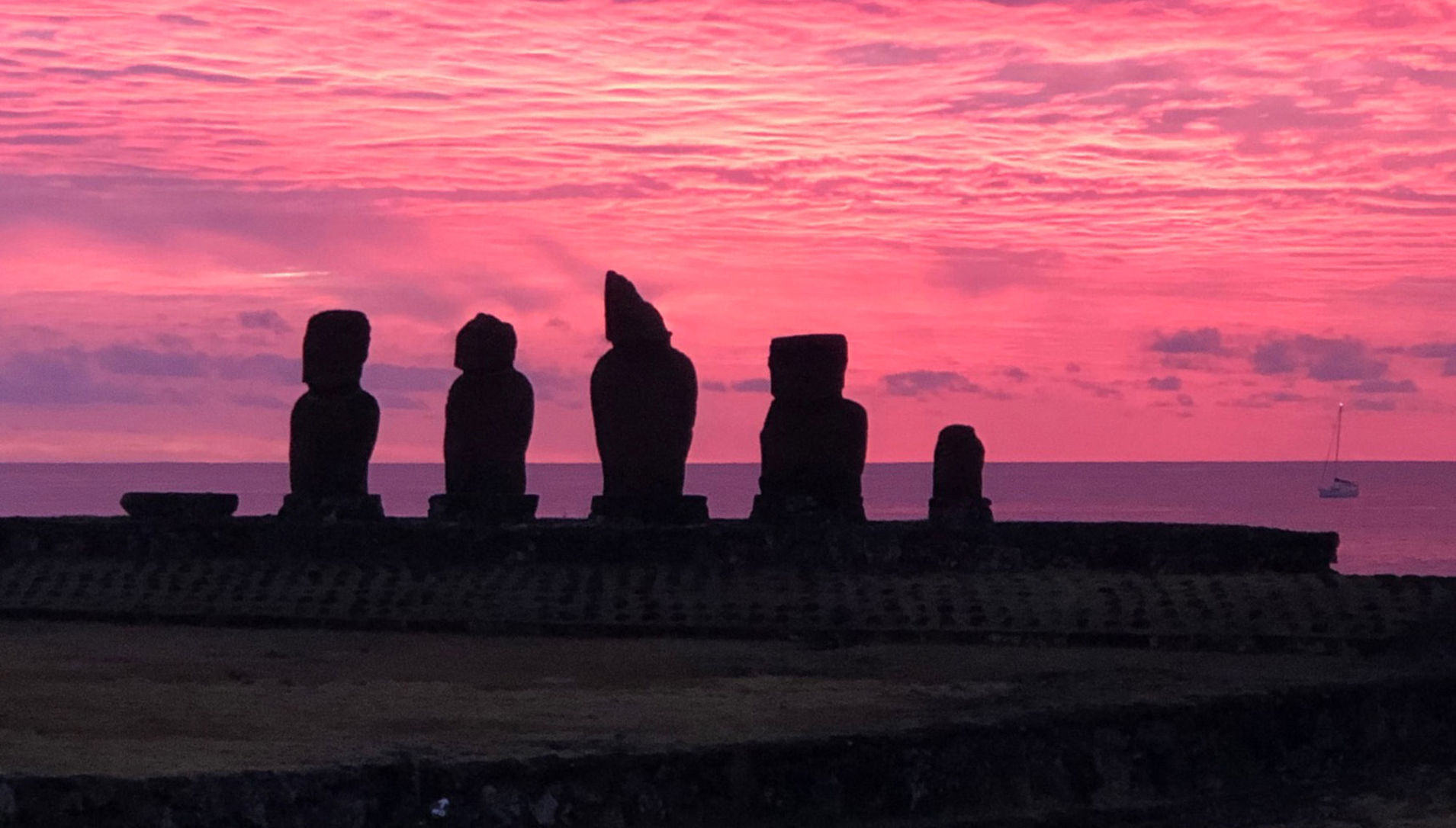 Watch the sunset at Ahu Tahai
